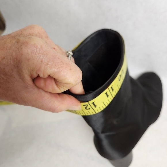 Size 10 Bootie Satin Rounded Heeled boot Fabric Black JESSICA SIMPSON - Picture 13 of 16